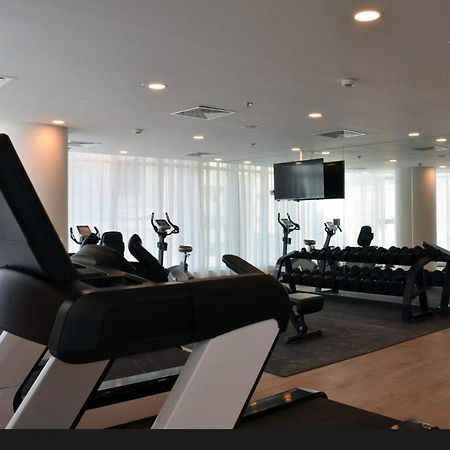 The Lodge Suites Μανάμα Εξωτερικό φωτογραφία