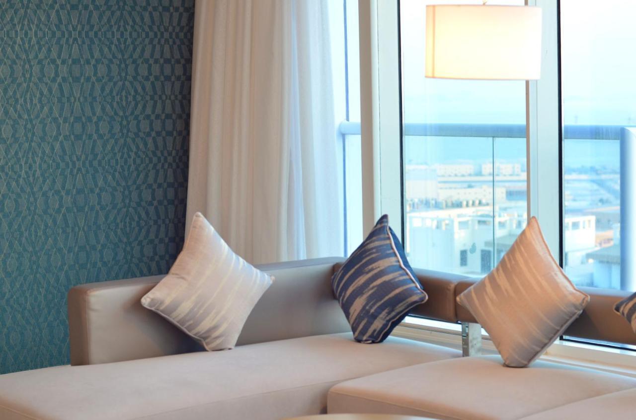 The Lodge Suites Μανάμα Εξωτερικό φωτογραφία