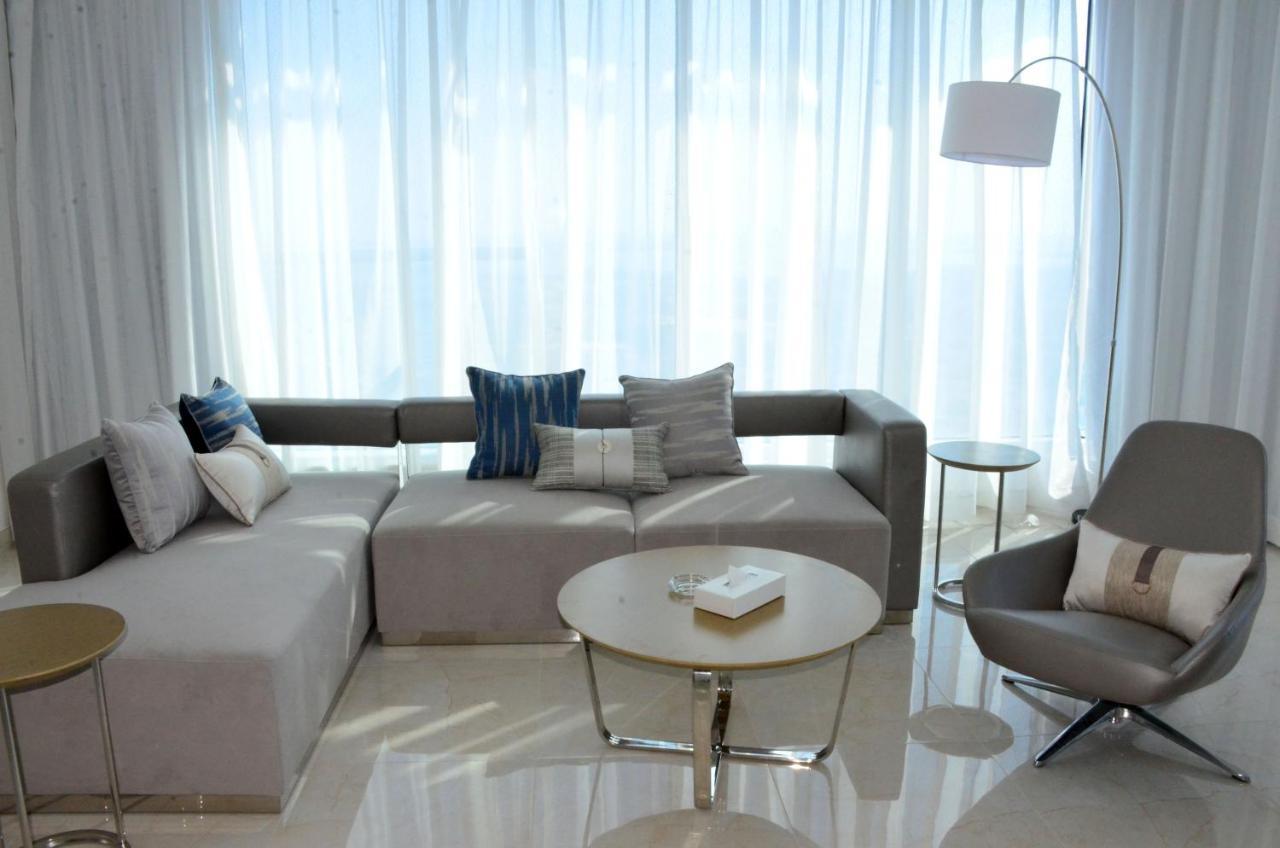 The Lodge Suites Μανάμα Εξωτερικό φωτογραφία