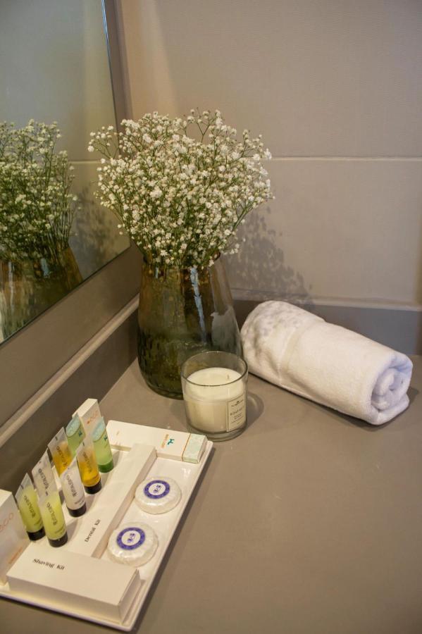 The Lodge Suites Μανάμα Εξωτερικό φωτογραφία